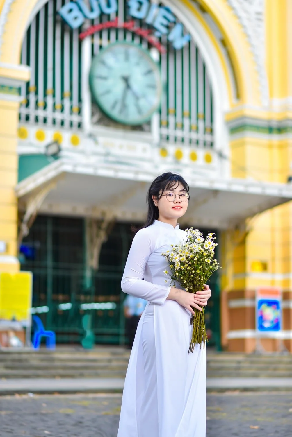 Anh ao dai trang 3