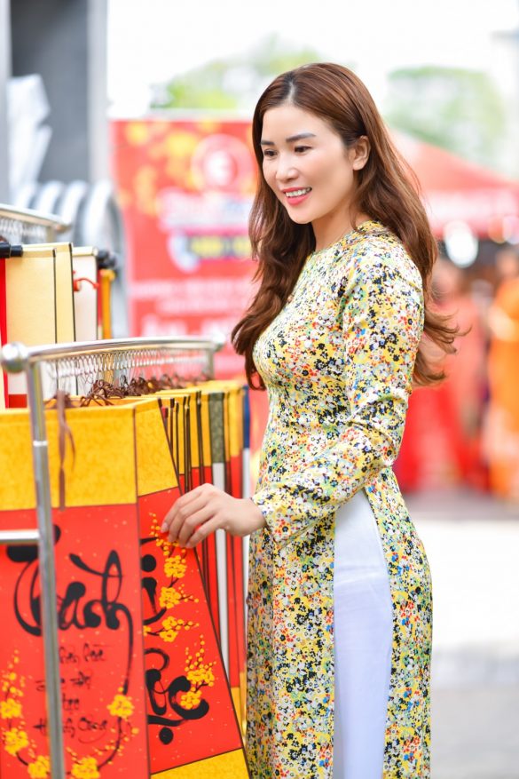 Chụp ảnh áo dài Việt Nam đẹp