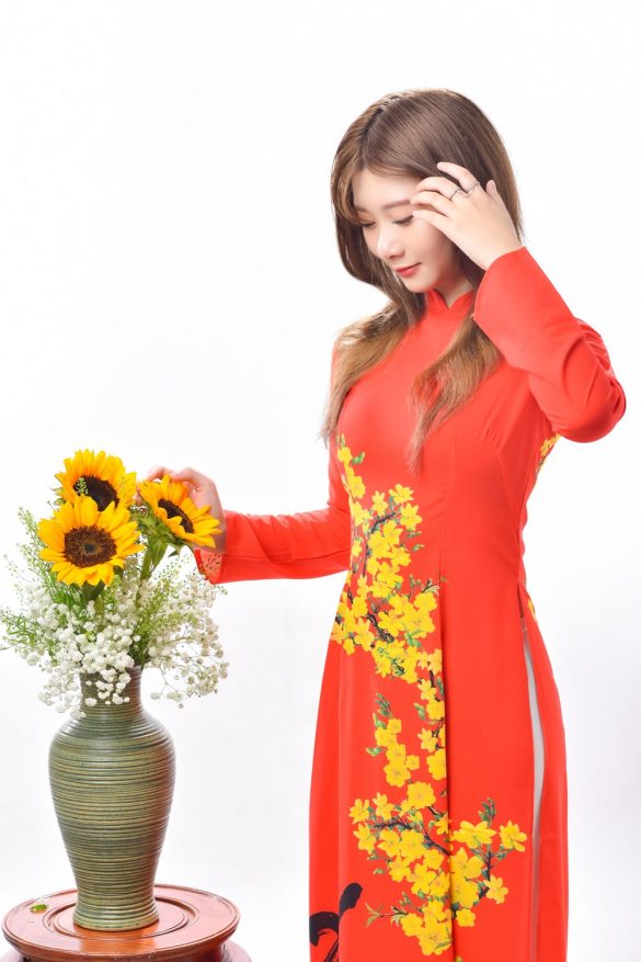 Anh ao dai 2 me con 2 min