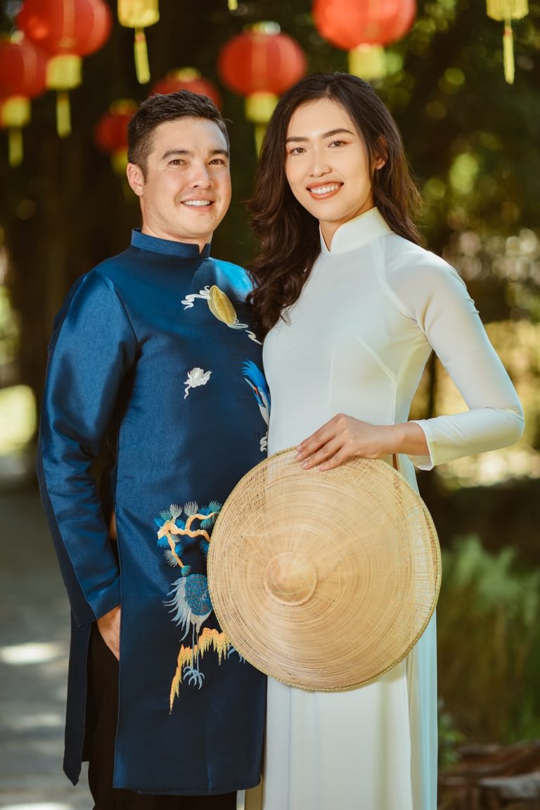 Bộ ảnh couple áo dài ở bảo tàng quận 9 đẹp nhẹ nhàng » LOVE ÁO DÀI STUDIO