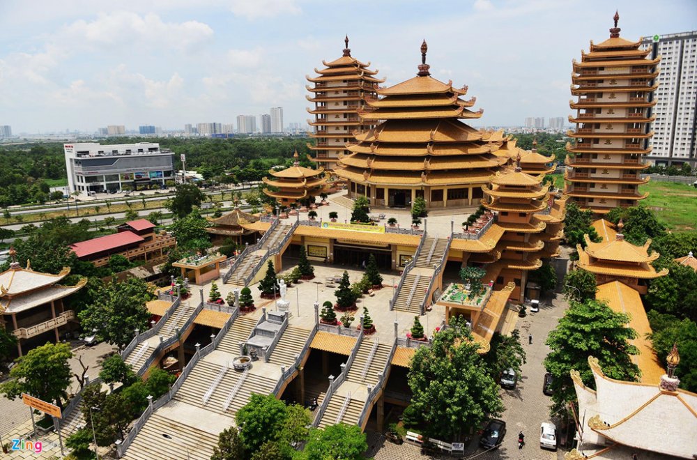 Bảng giá chụp ảnh áo dài ở chùa tại Tp.HCM – Love Áo Dài 14 Pháp viện Minh Đăng Quang - Quận 2