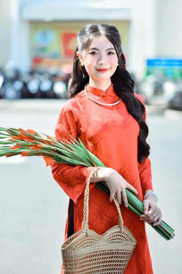 Anh ao dai tet 12 min