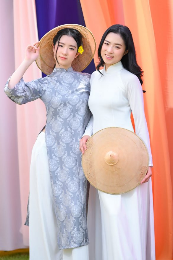 Anh ao dai tet dep 9 min