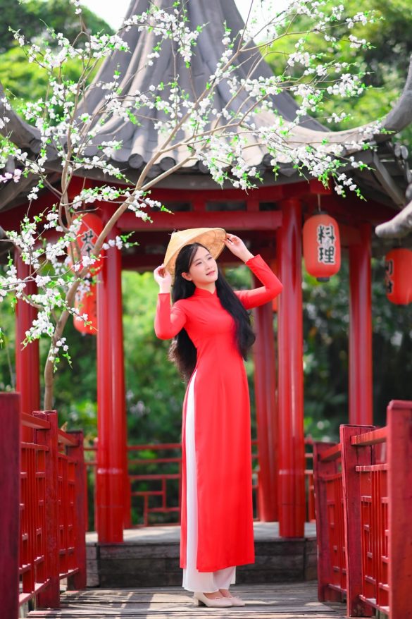 Anh ao dai tet min 16