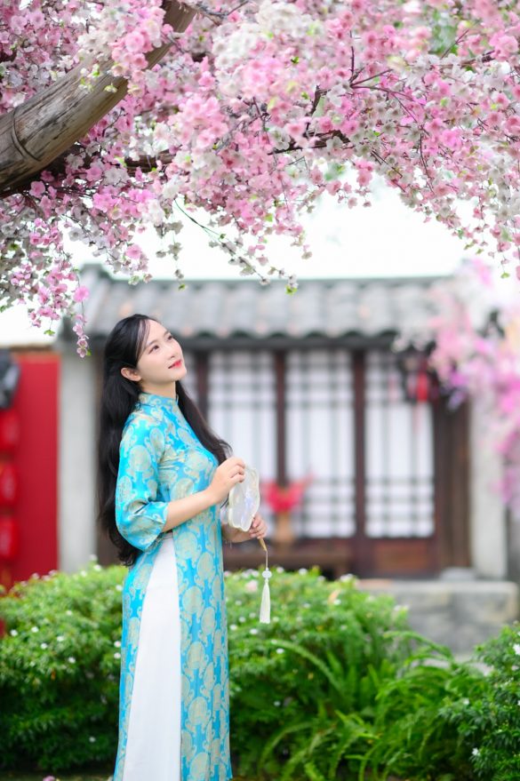 Anh ao dai tet min 20