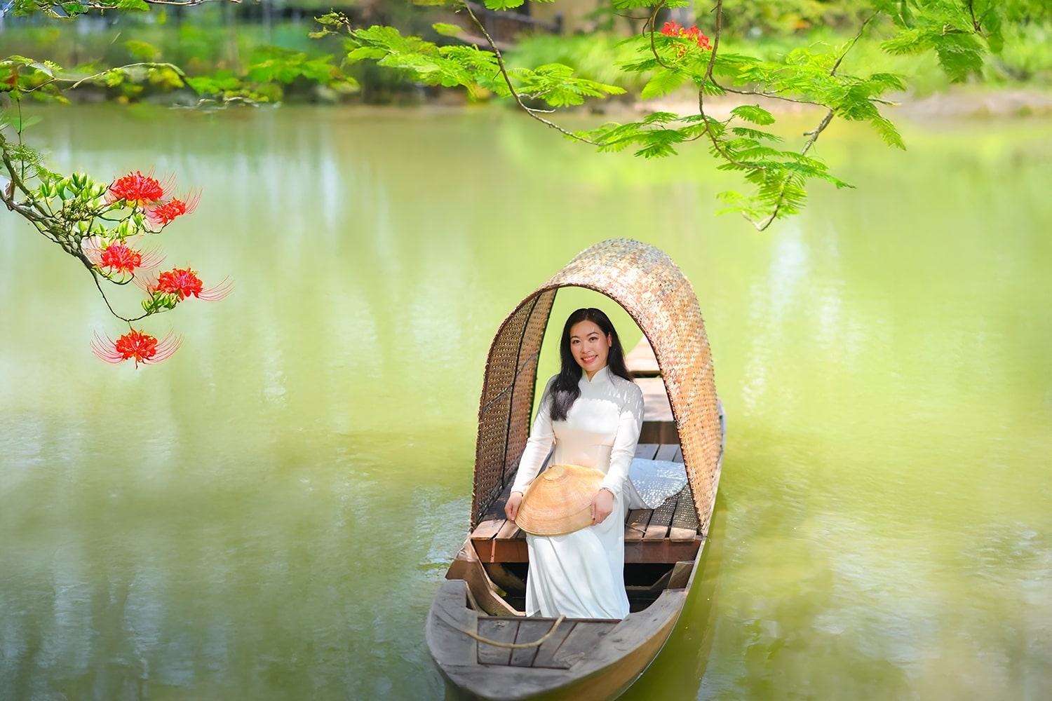 Anh ao dai bao tang quan 9 1 min