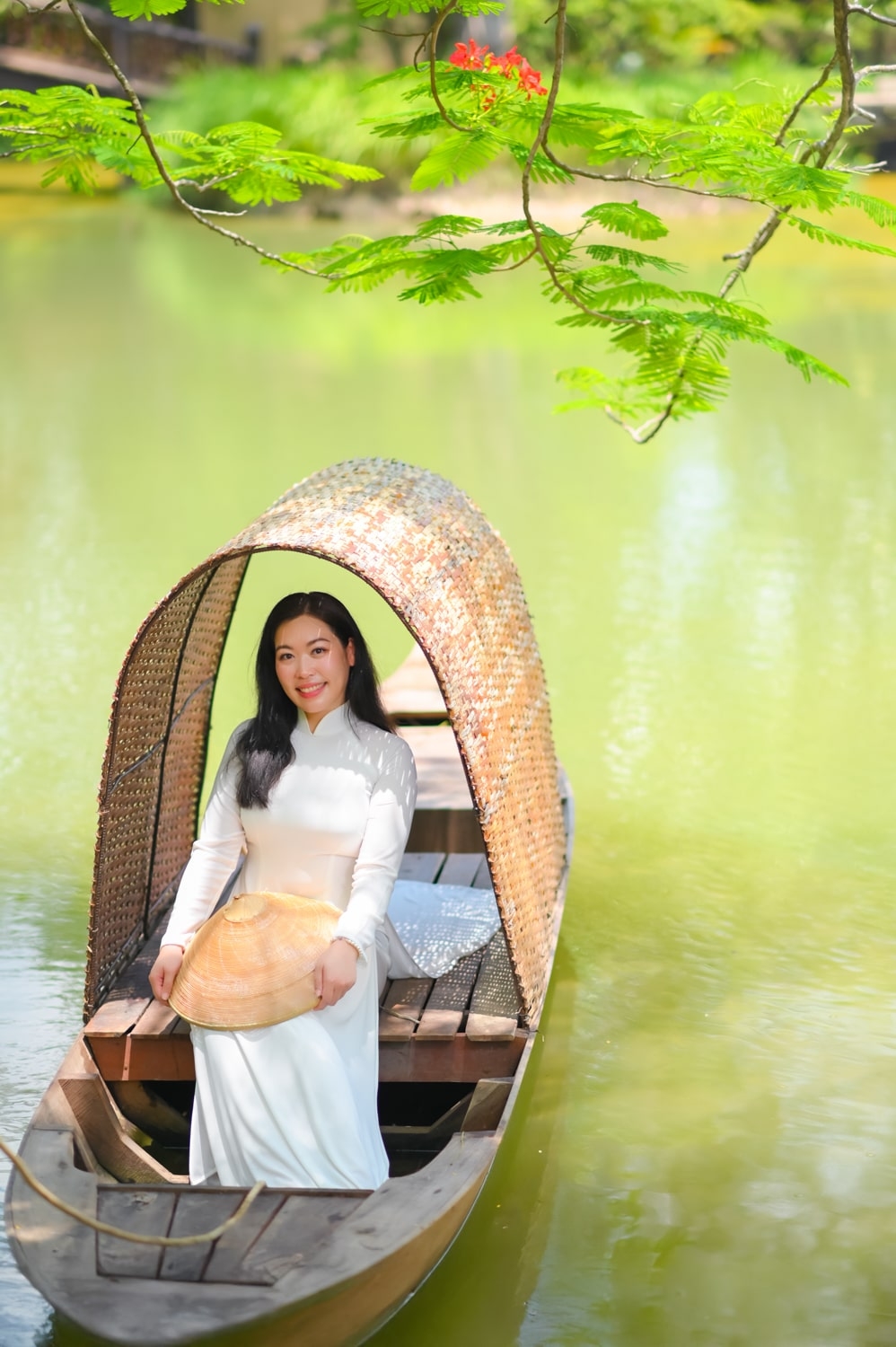 Anh ao dai bao tang quan 9 10 min