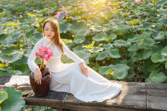 Anh ao dai hoa sen (10) Anh ao dai hoa sen 10